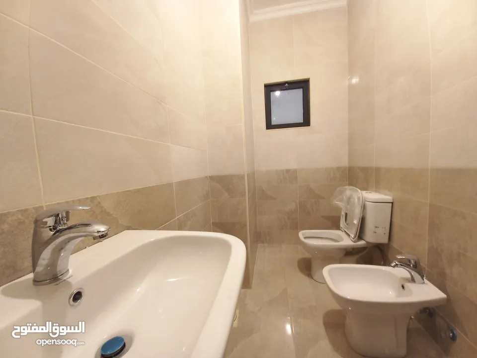 شقة غير مفروشة للايجار في عبدون  ( Property 33472 )-175072471