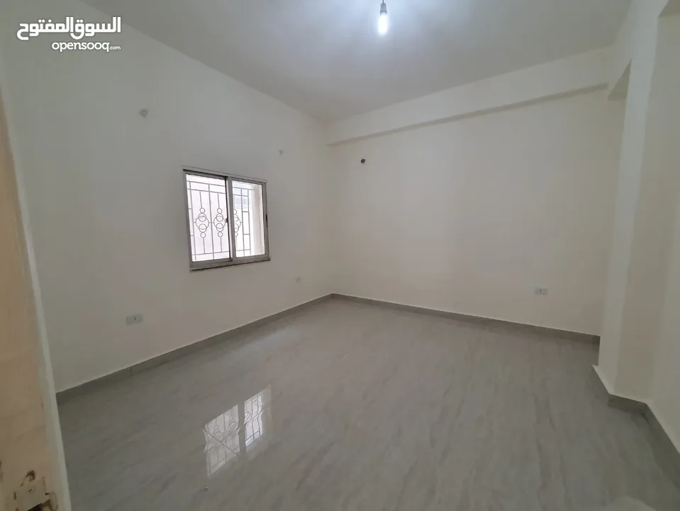 FOR RENT Unfurnished apartment (100m2) - للايجار شقه غير مفروشة (100م)