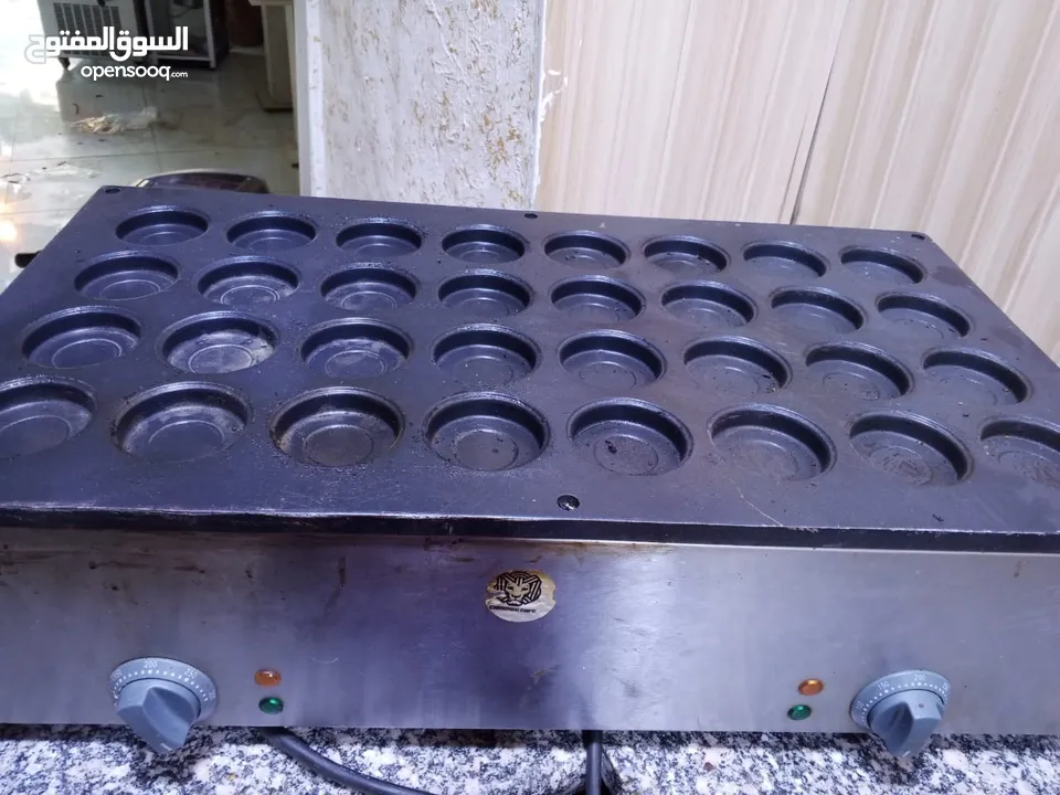 بيع عدة مطعم حلويات بحال الجديد