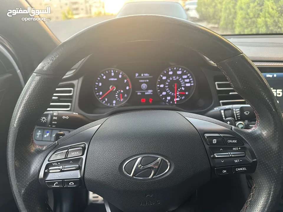 2019 Elentra Turbo.