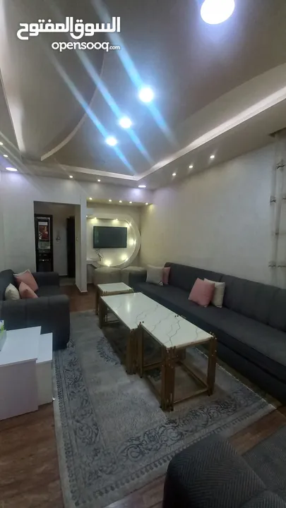 شقة للبيع بمنطقة الياسمين بموقع مميز جدا جدا