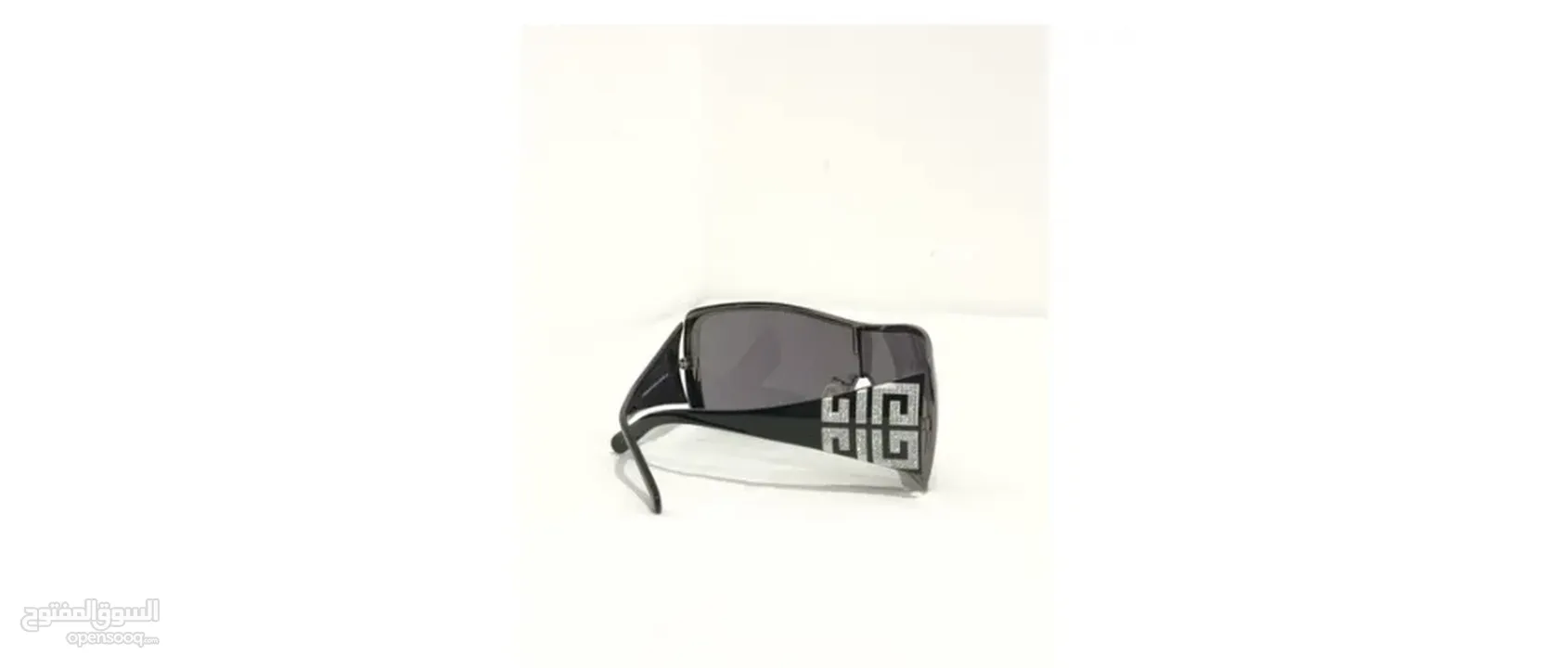 Givenchy Oversized sunglasses Very good condition Black, Plastic
