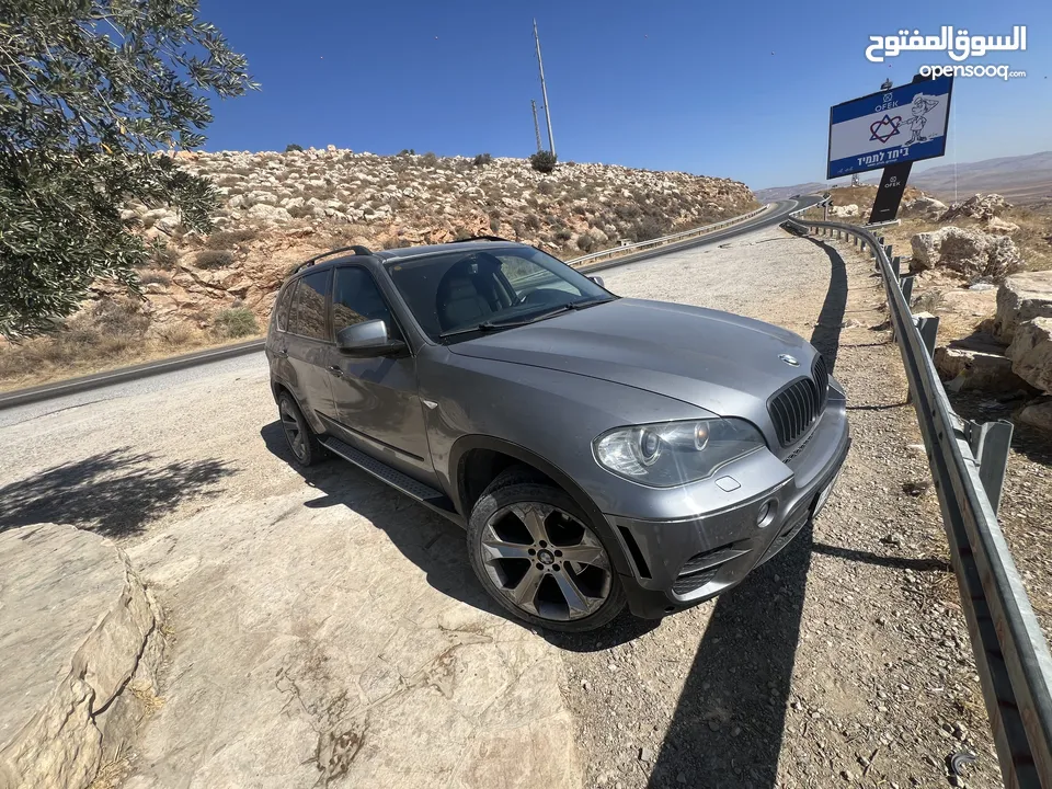 بس ام x5. 2008
