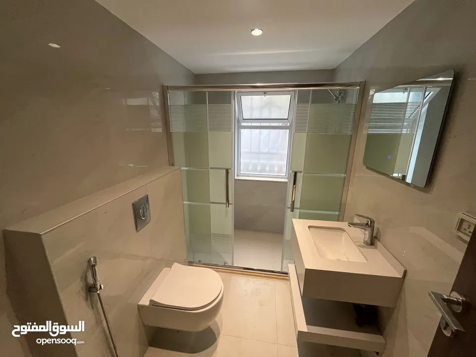 شقة 4 نوم مع مسبح للايجار ( Property 39164 )-175034641