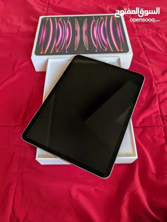 iPad Pro 11 M2 128GB  Space Gray ( بطارية 99% )