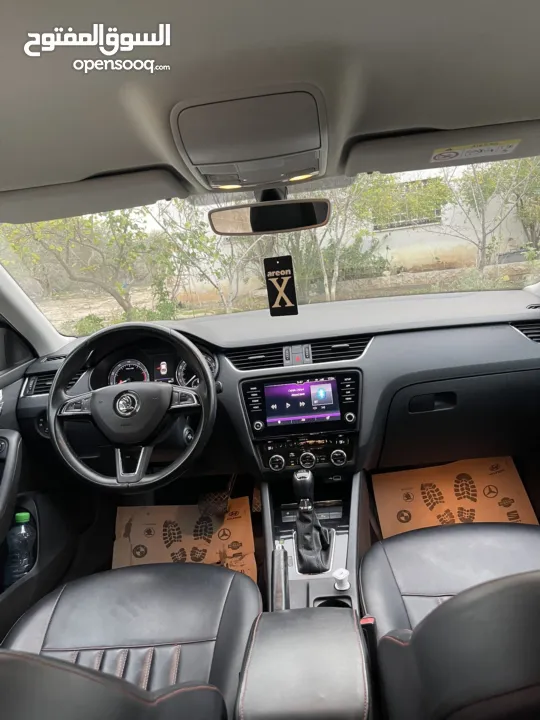 اكتافيا 2019/18