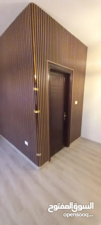برادي رول وزيبر أبواب اكورديون وبديل الخشب وبديل الرخام بديل الحجر وبناهات وجميع انواع الديكورات