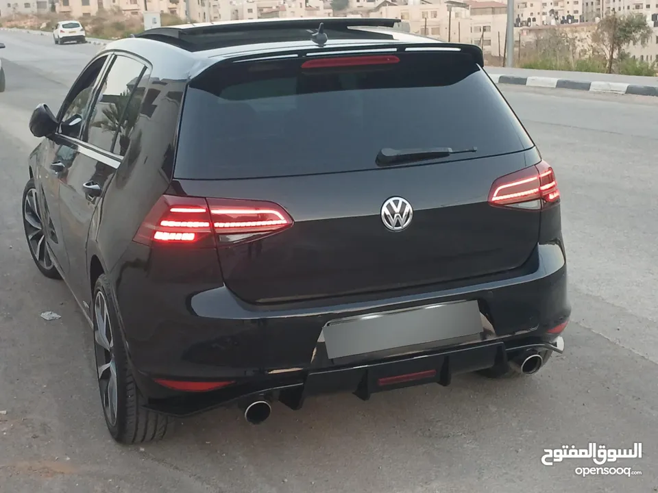 جولف فل كامل اضافات طلاء الشركة المنتجة محرك1400تربو اتوماتيك عداد 100الف فقططططط