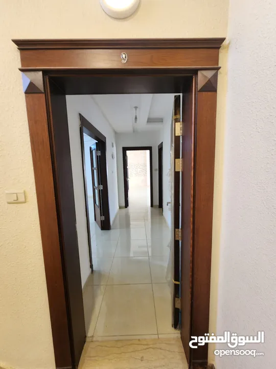شقة فارغة للبيع في منطقة الجبيهة - REF: 14630