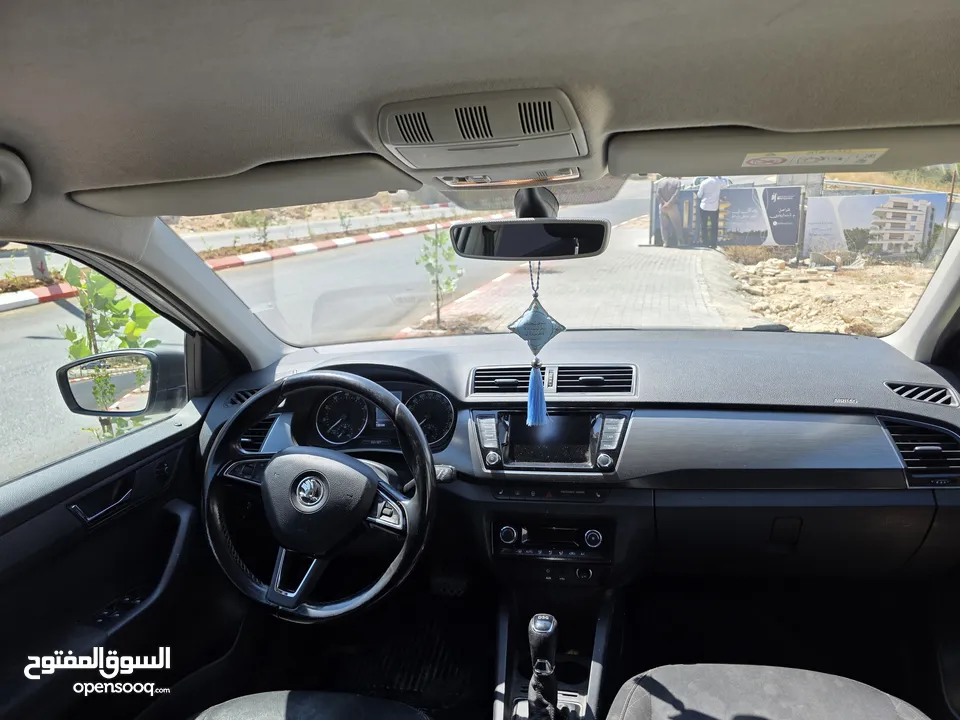 سكودا فابيا اوتومات بنزين ماتور 1200 تيربو ترخيص 2017