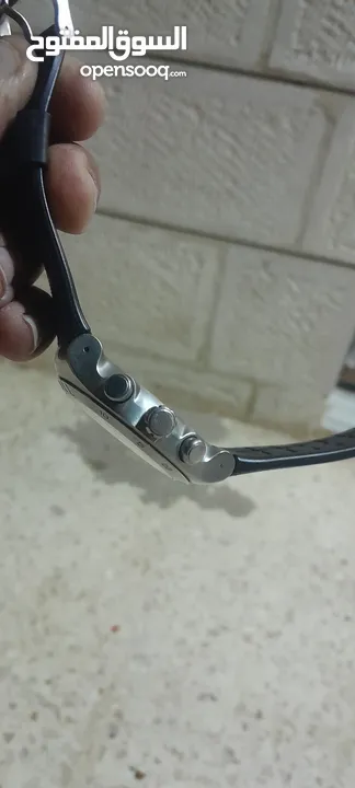سواتش بحاله ممتازه جدا جدا   حجم كبير  استوب واتش السعر نهائي  عشان ما تغلبني