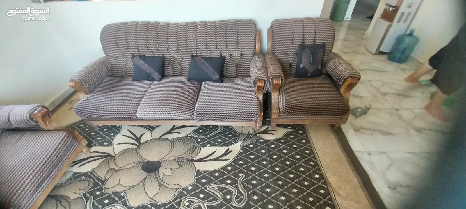 طقم كنب مع سجاد