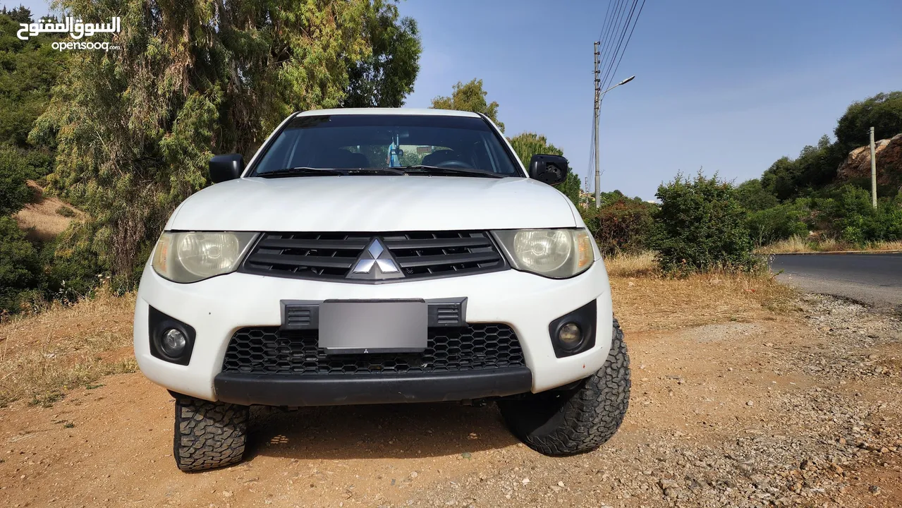 ميتسوبيشي L200 2015