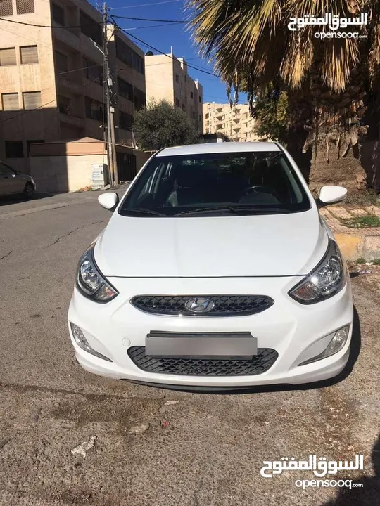 سيارة هونداي اكسنت 2018 مرخصة بحالة جيدة  للبيع نظيفة