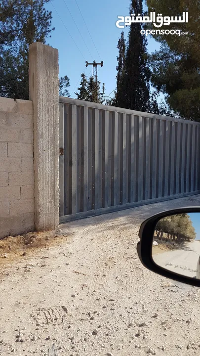 مزرعة للبيع ، بها بيت