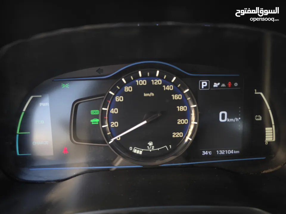 هونداي ايونك 2018 فل كامل فحص كامل عداد 130Km مالك 1 فقط