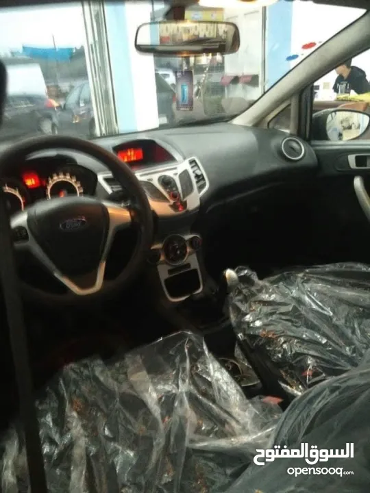 فورد فيستا للبيع