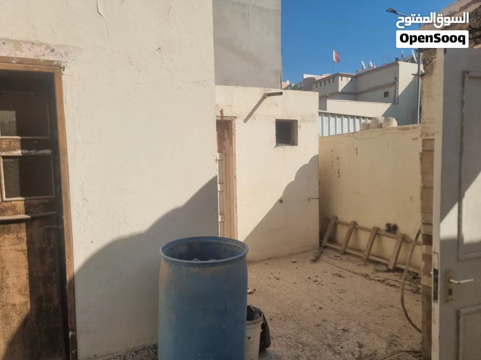منزل قديم للبيع