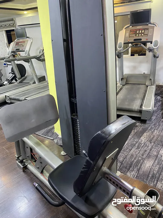 جهاز Leg press