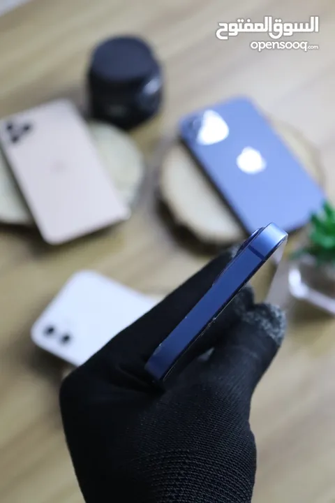 iPhone 11 Pro B:75% iPhone 12 B:92% iPhone 12 Pro B:77% iPhone 13 B:76%