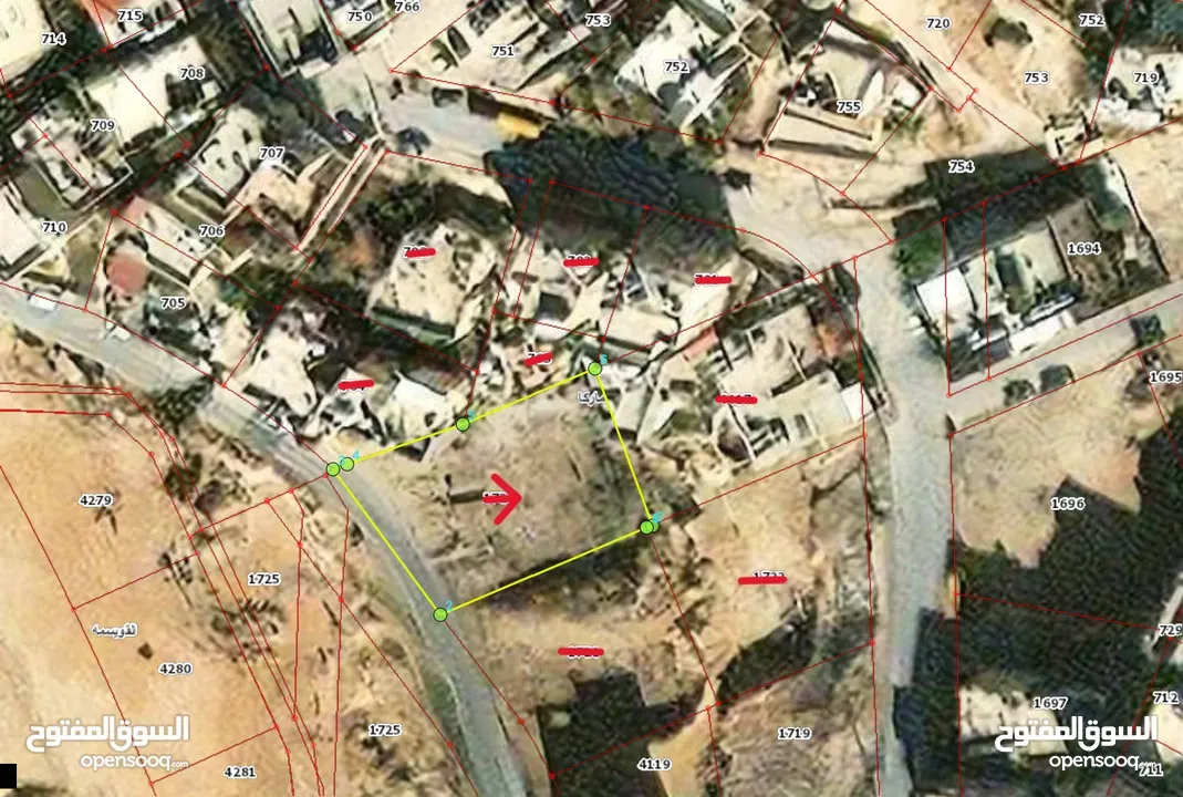 للبيع قطعة ارض من اراضي شرق عمان ماركا مبني عليها اساسات شقتين