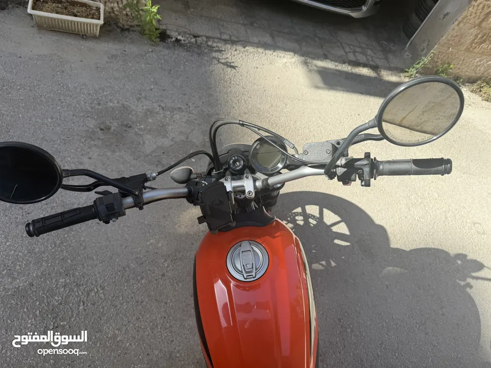 Ducati scrambler sixty2