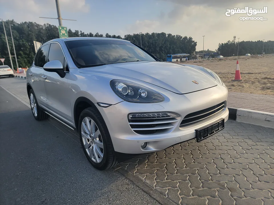 2013 porsche cayenne V6 Gcc specs full options