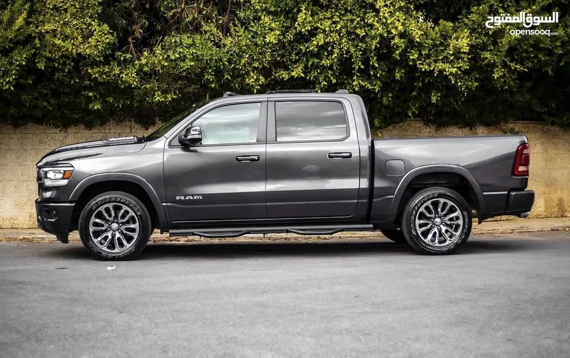 Dodge Ram 1500 Hemi / Laramie Trim 2020 (للبيع)