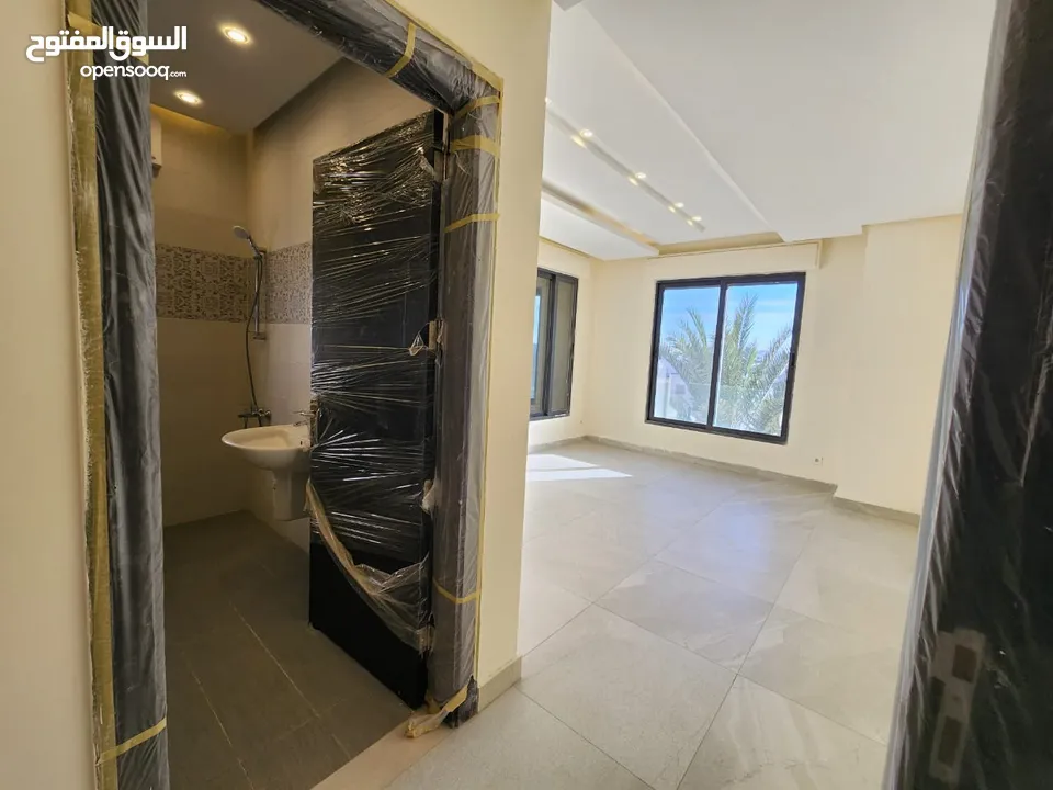 فيلا متلاصقة للبيع في عبدون - ref : 14510