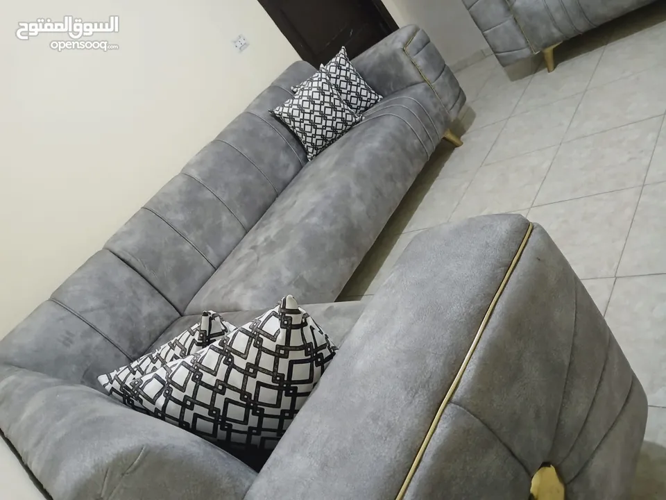 طقم كورنر Spider   تفصيل خشب لاتيه وسويد  قماش مخمل قماش ووتر بلوف  اسفنج ضغط عالي اسفنج تركي   استع