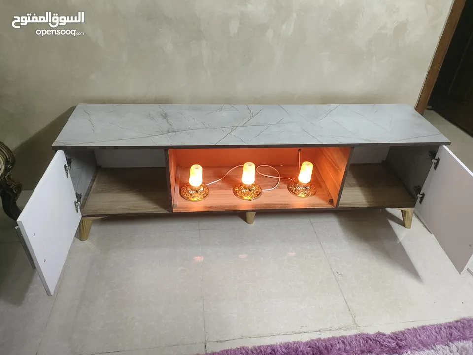 طاولة شاشة +خزانة أحذية +طاولة مجلس+اربع قطع جانبية