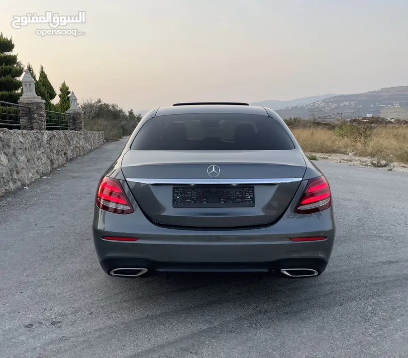 E220d ᄉ Mercedes-Benz