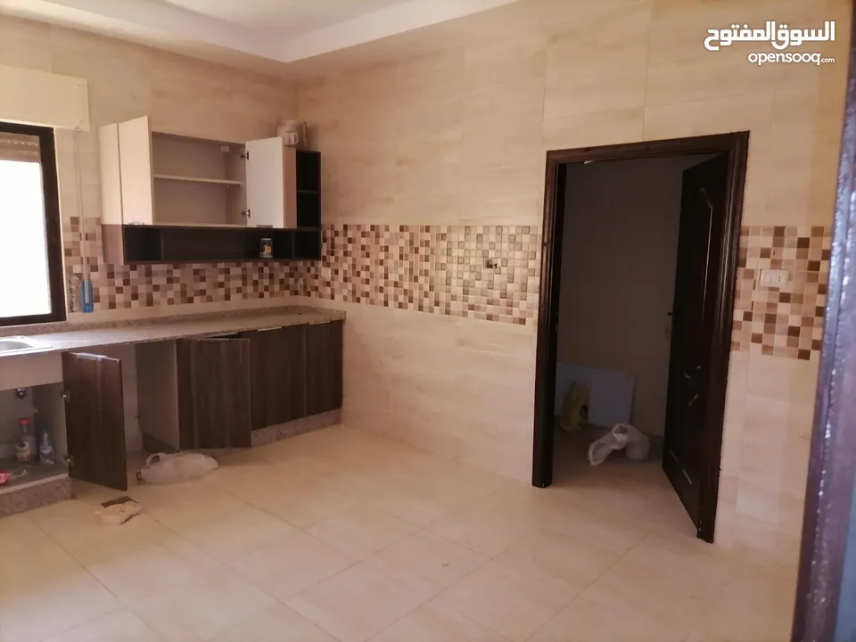 قطعة ارض مقام عليها بناء مميز -للبيع -بدران