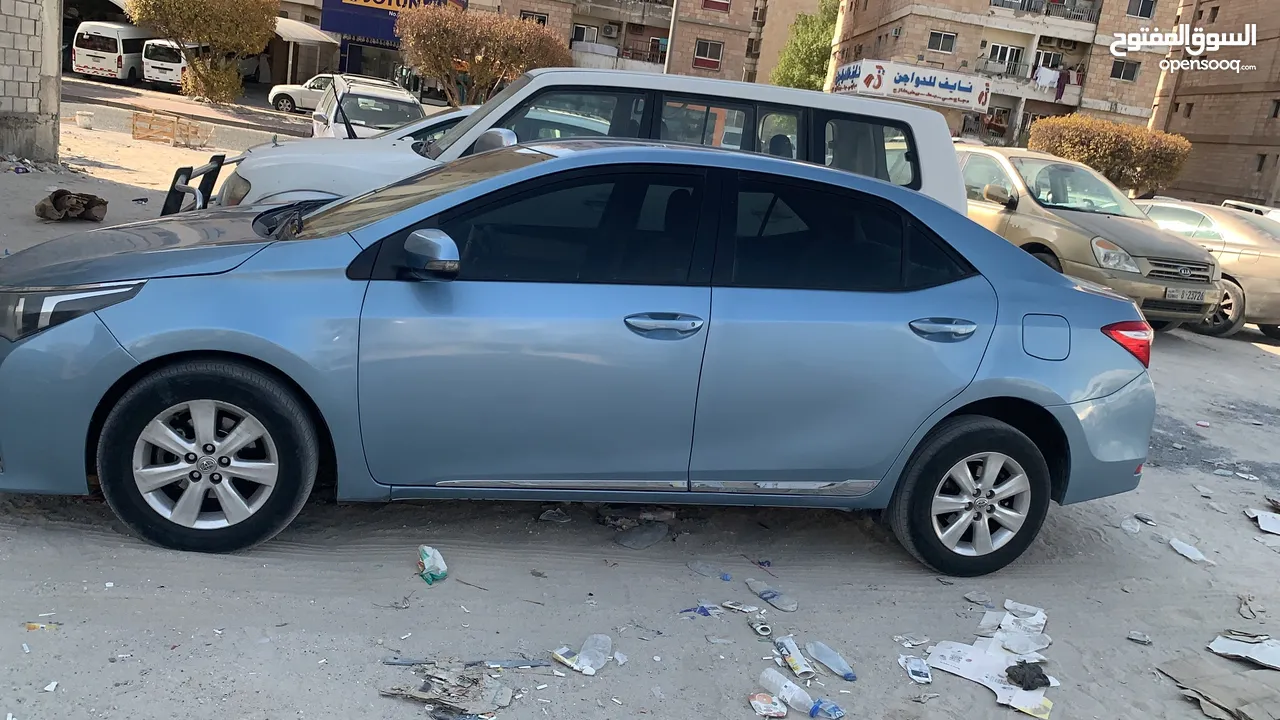 للبيع السيارتين تويوتا كرولا موديلهما 2015 جنوط،، أزرق وصدفي For sale toyota corolla model 2015 Rims