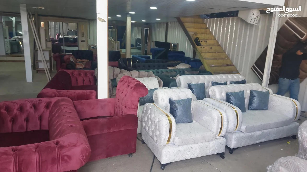 اطقم استيل 7 مقاعد جميع الالوان متوفره داخل المصنع الكميه محدوده