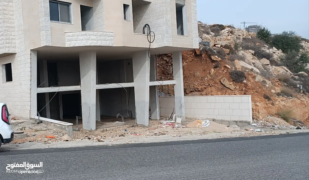 محلات مع سدد الشارع الرئيسي ضاحية الريحان