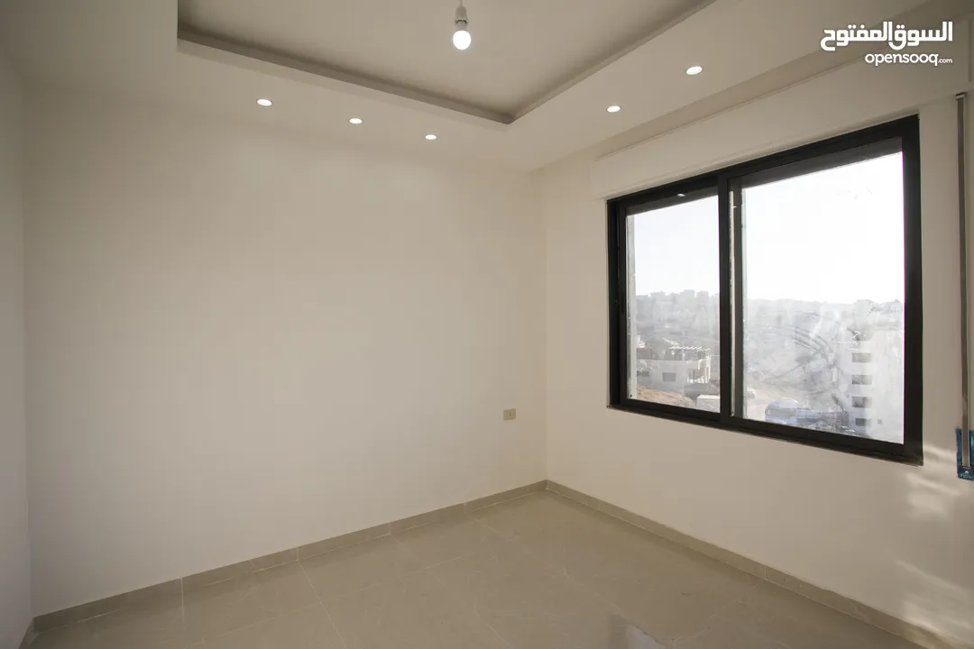 شقة للبيع في ابو علندا مساحة 110 م طابق ثاني تشطيب فاخر من المالك