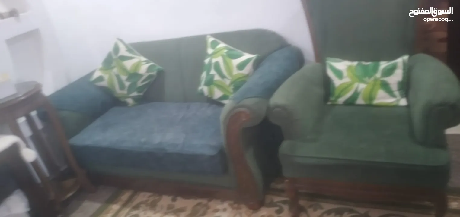 طقم كنب مستعمل نظيف جدا بحاله الوكاله