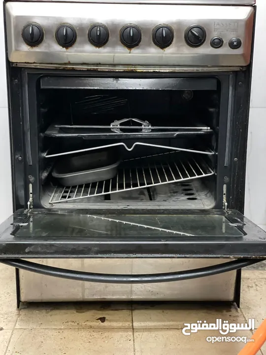 ASSSET 4GAS BURNERS COOKER WITH OVEN