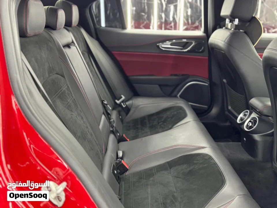 2021 Alfa Romeo Giulia Quadrifoglio, Nov 2027 Alfa Romeo Warranty + Service Pack, Low Kms, GCC