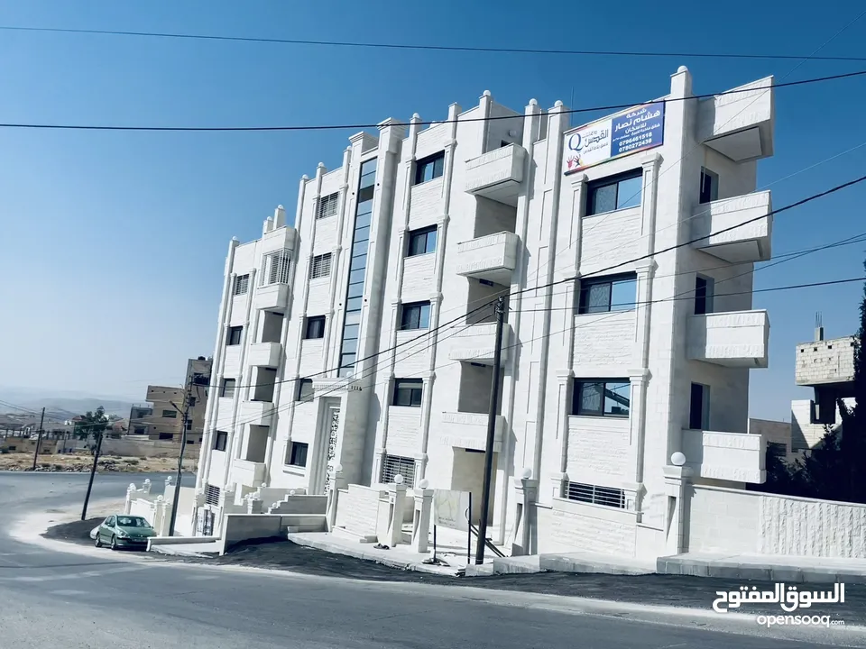 شقه للبيع  165م الزرقاء الجديده - جبل المغير تشطيب فندقي موقع مميز منطقه فلل وواجهه معماريه عصريه