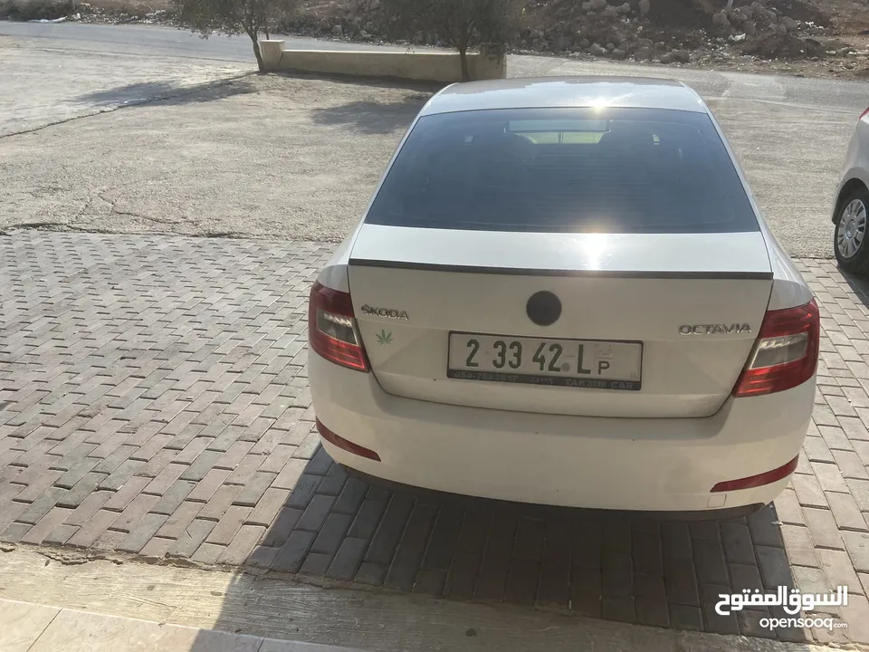 سكودا اوكتافيا 2015 ماتور 1600 جير عادي اصل خصوصي
