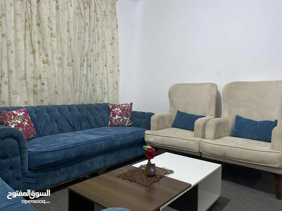 طقم كنب تركي  نظيف