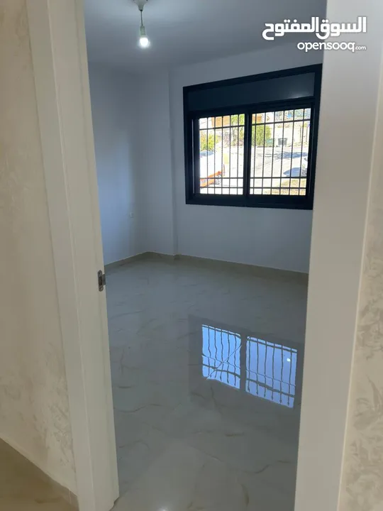 شقة جديدة وحديثة للإيجار في بيرزيت – مساحة 160م2