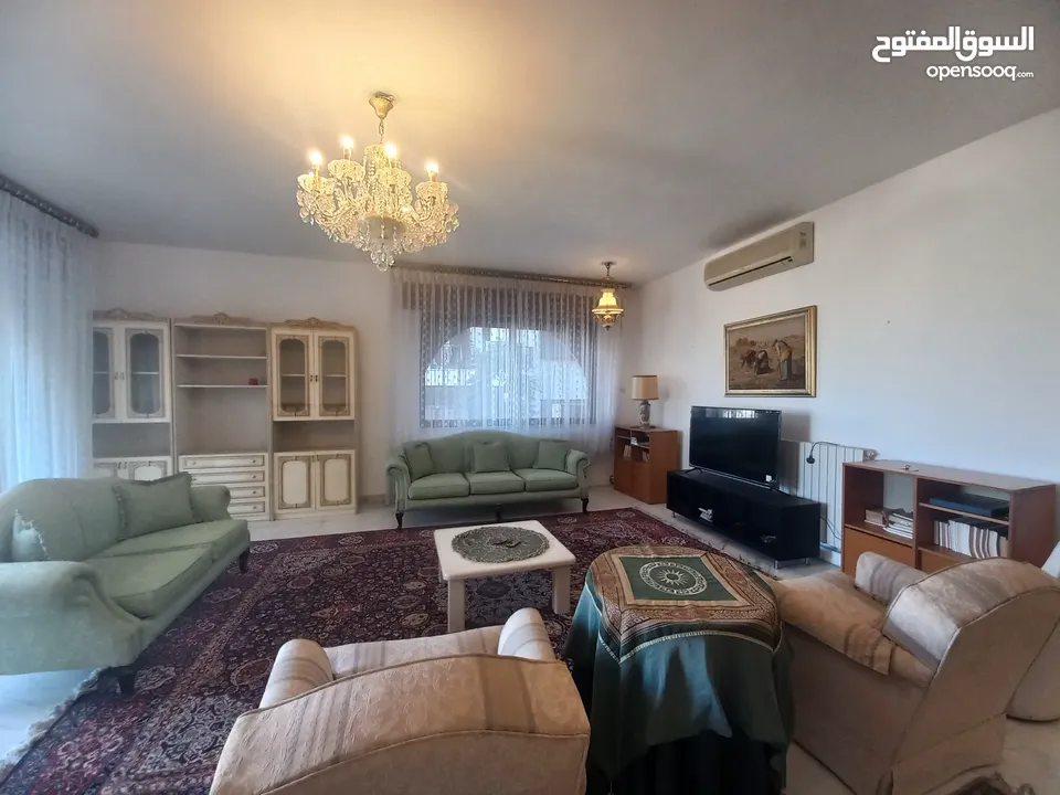 شقة مفروشة للإيجار 450م2 ( Property 18268 )-174847924