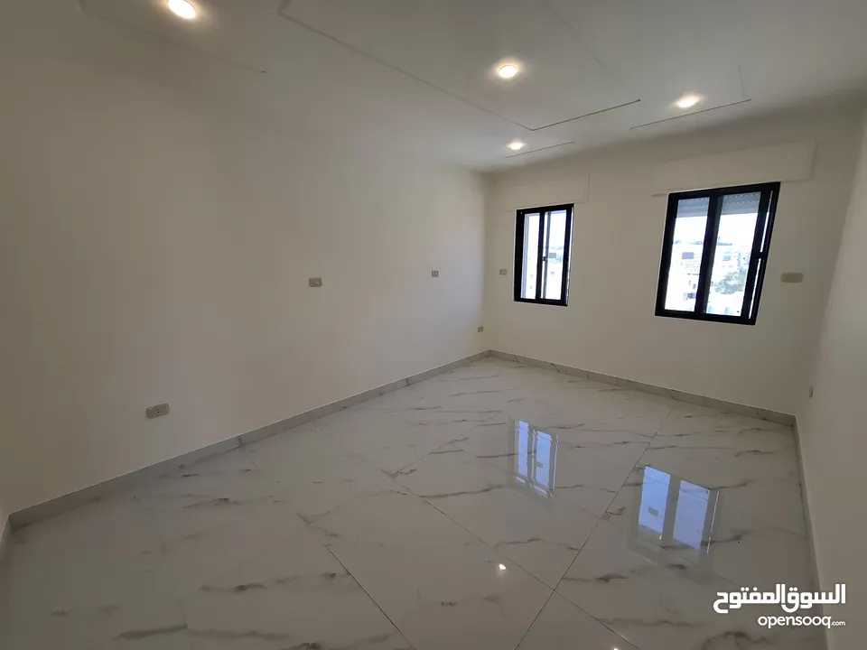 Unfurnished apartment for sale  ( Property 42746 )-174782806