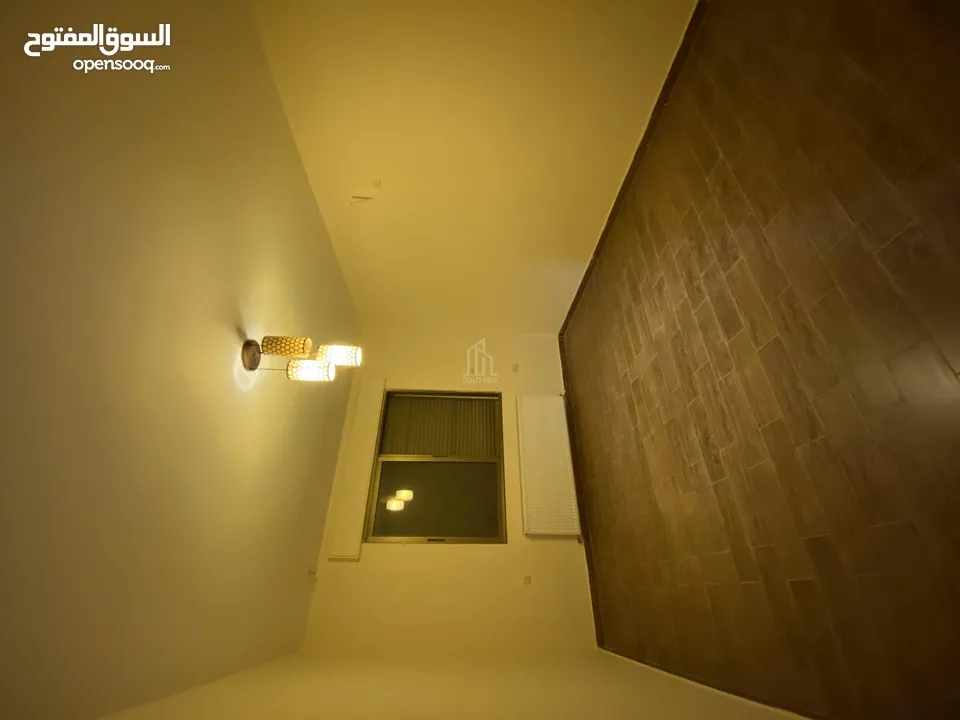 في أرقى مناطق حي الصحابه شقة طابق ثالث 183م بتشطيبات راقية / ref 9519