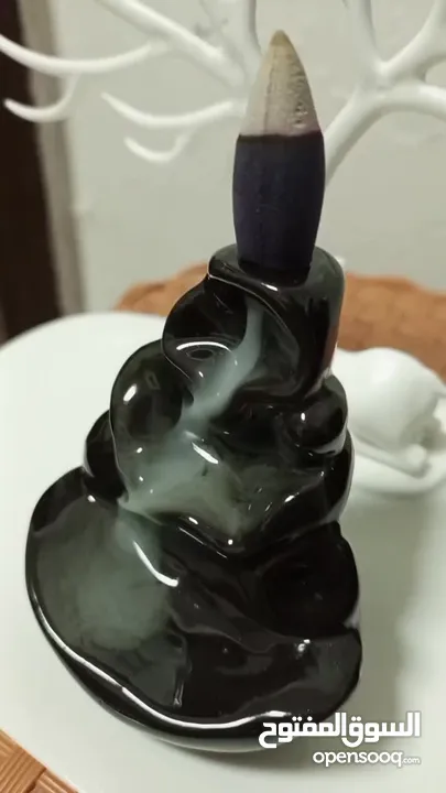 مباخر بورسلان مع بخور هرمي