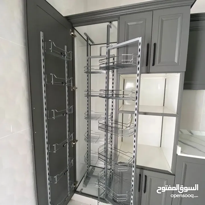 UPVC door cupboard kitchen aluminium glass shower worker best quality