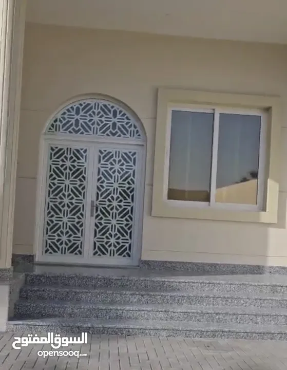 للبيع فلتين متجاورتين جدد في الرمثا الشارقة